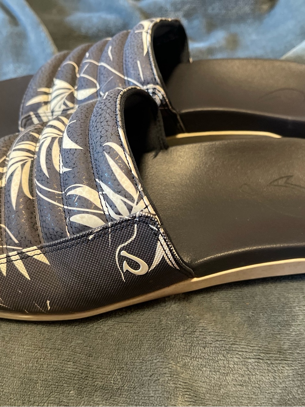 OluKai MAHA 'OLU Trench Blue / Aloha 10517-DEHA Men's US 8 - Picture 2 of 6